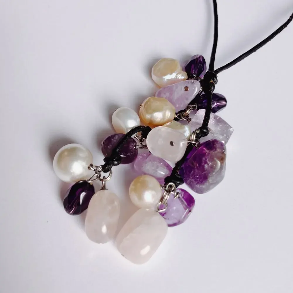 VTG Pendant Necklace 17